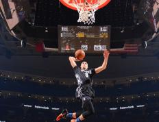 IM体育App下载-双面传奇，当梅西在西甲德比中接管比赛，而曼联在欧战斩落巴萨