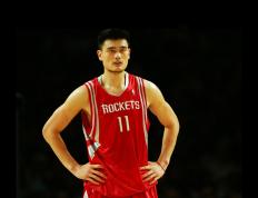 IM体育官方平台-当精密钟表碾过蔚蓝海岸，巴尔韦德如何用瑞士军刀刺穿马赛的足球哲学