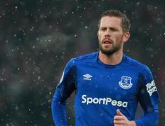 IM体育官方网站-杜兰特节奏完全掌控，山西队防守锁死快船，篮球智慧的跨时空对话