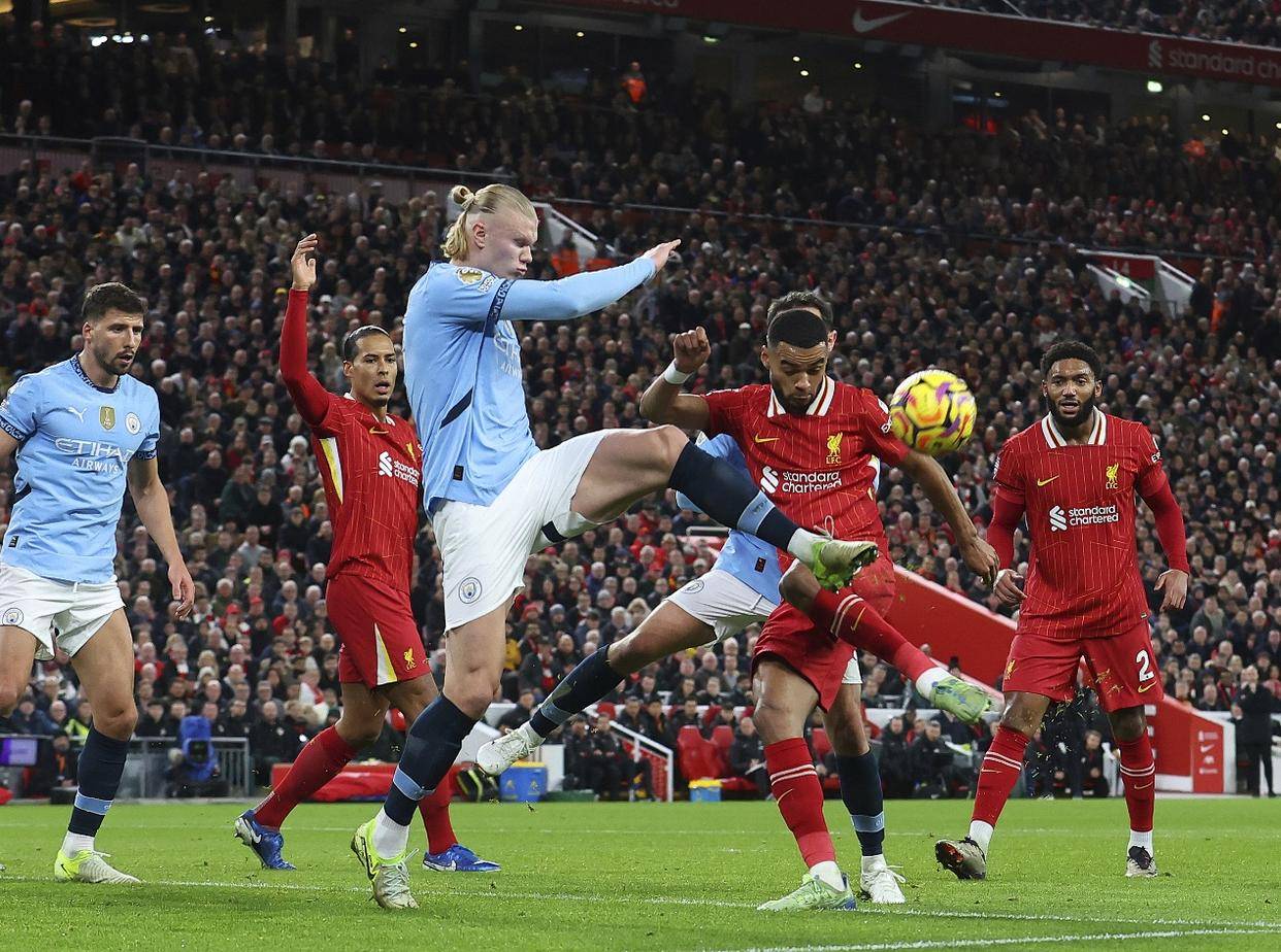 IM体育平台-利物浦后防大将重返赛场，英超竞争力再提升