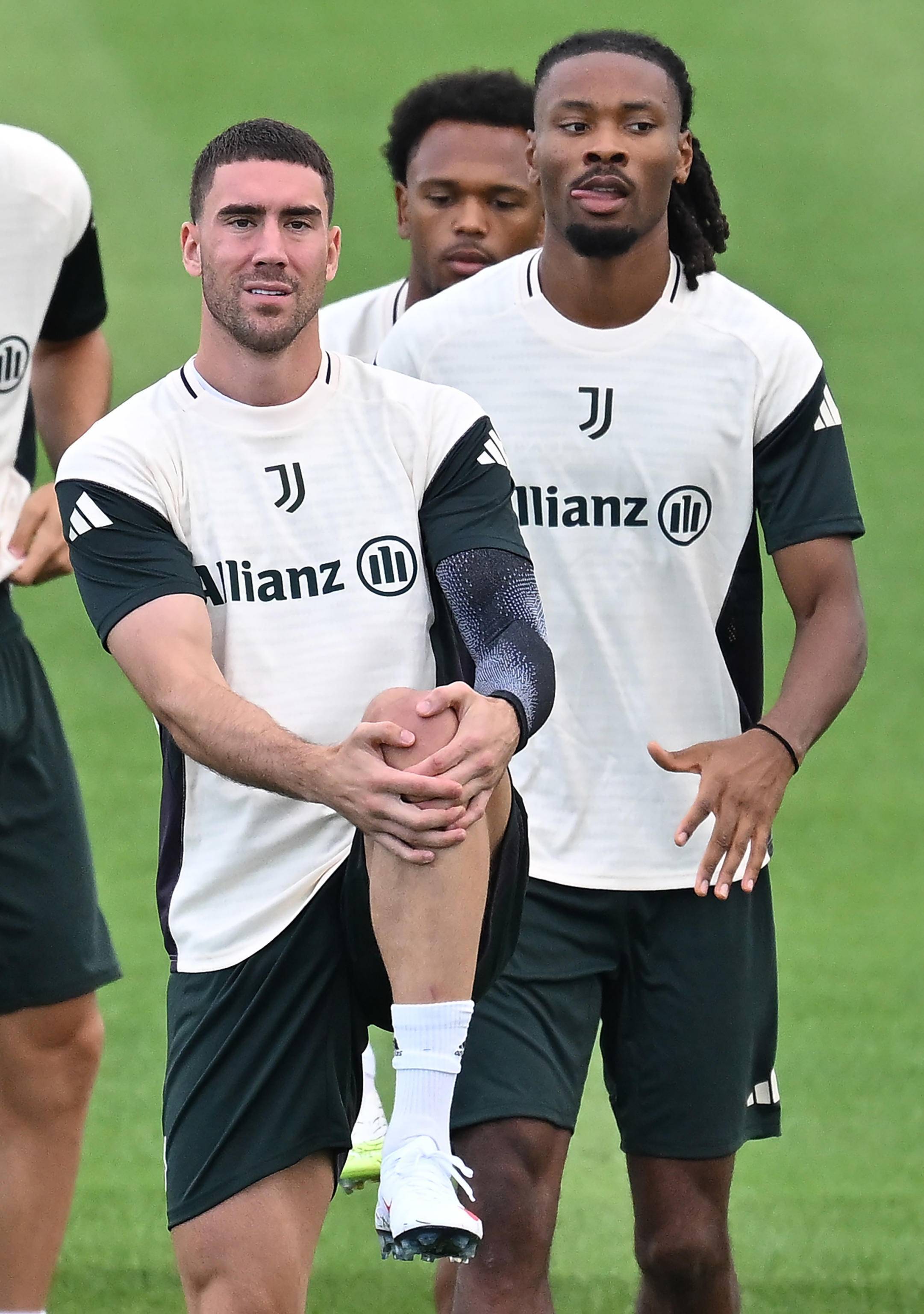 IM体育App下载-尤文图斯球员备战新赛季，训练氛围浓厚