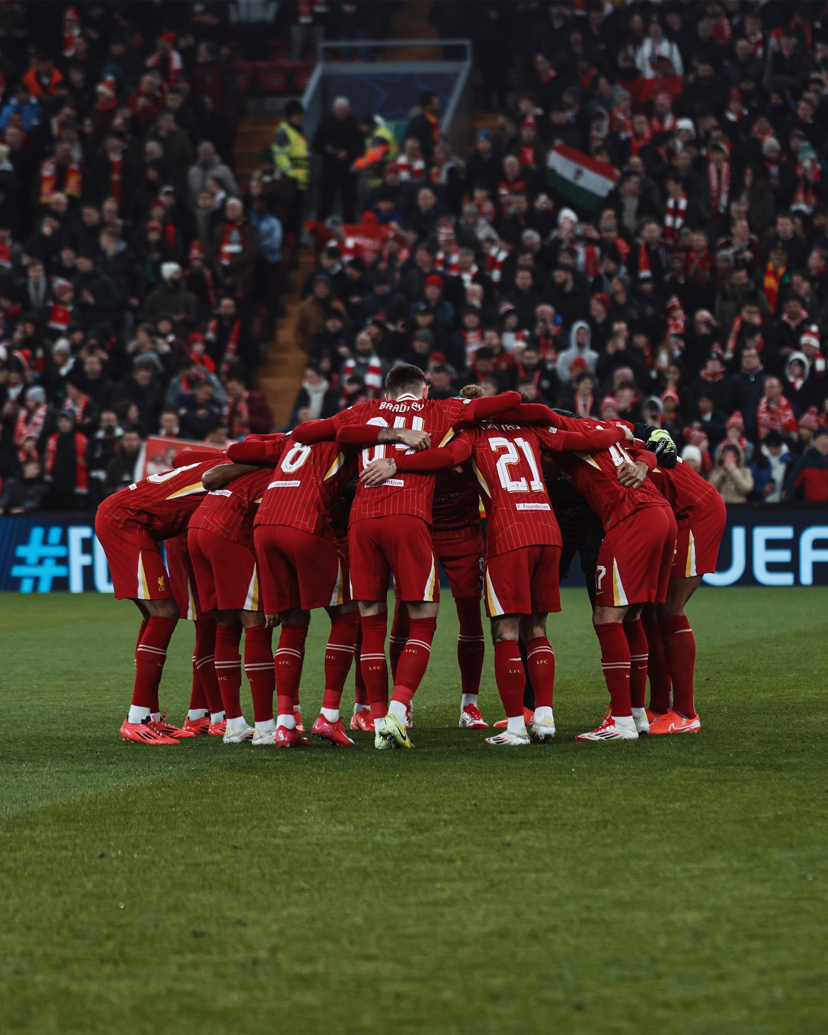 IM体育注册链接-利物浦主场大胜，完成三连胜成为追赶者的简单介绍