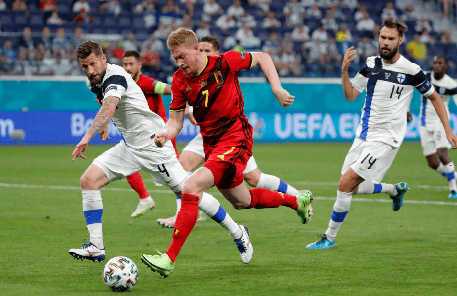 IM体育官网-包含比利时主场艰难取胜,赢得关键三分的词条