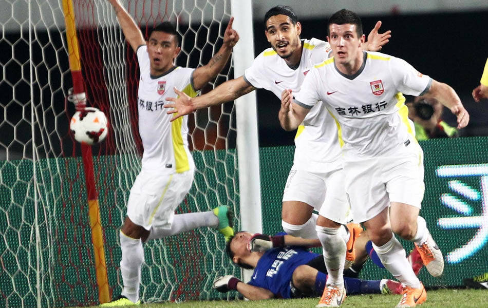 IM体育官方平台-江苏主场挽回局面，湖北客场无奈失利两连败