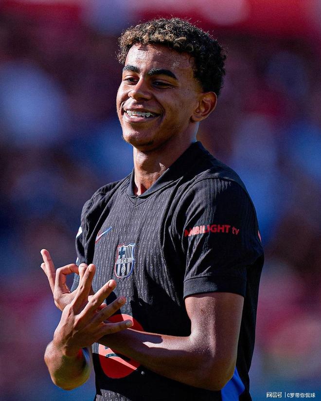 IM体育官网入口-巴塞罗那巴西前锋梅开二度，助球队拿下胜利