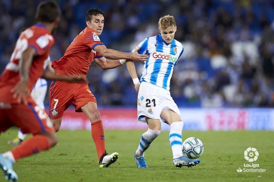 IM体育下载-巴萨绝杀中国，厄德高送出助攻