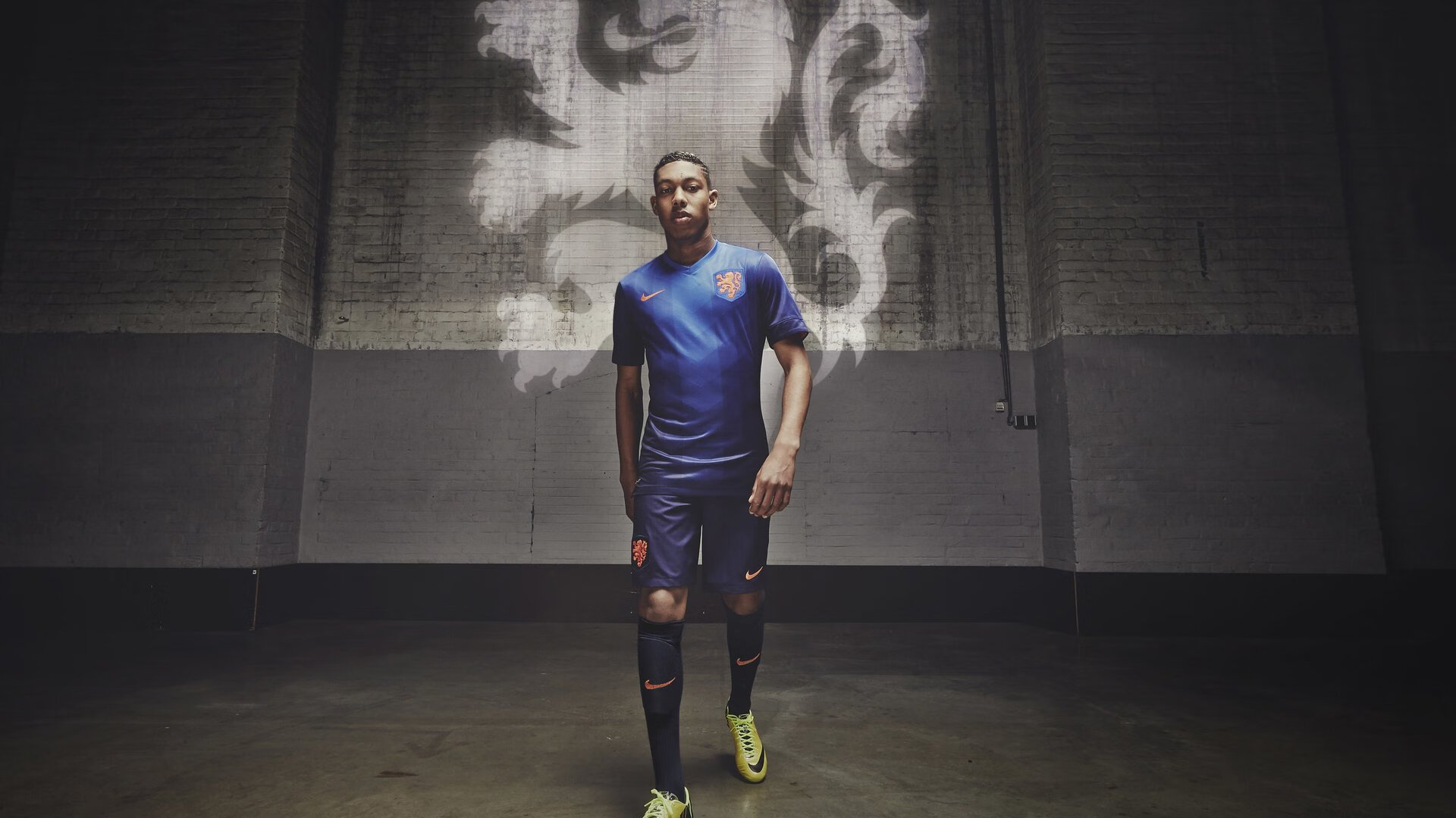 IM体育官方网站-舞台越大越强,加纳门将门迪在马德里竞技的聚光灯下绽放